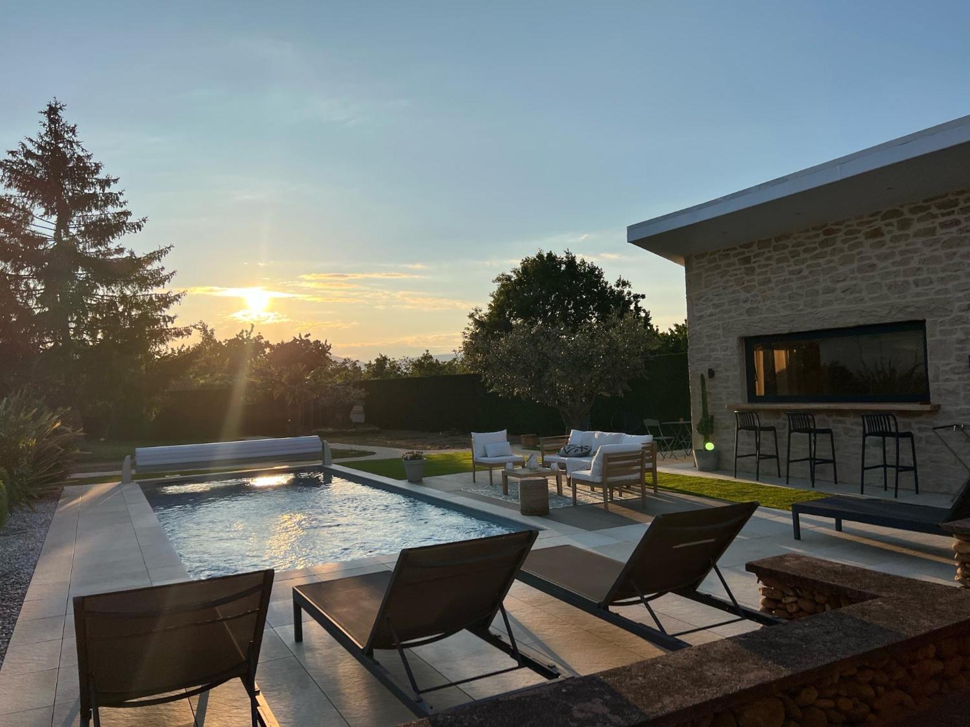La Parenthese Hotel Auberives-sur-Vareze Exterior photo